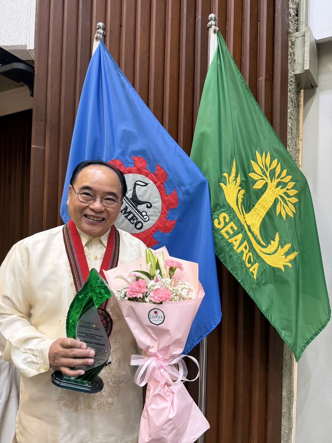 ขอแสดงความยินดีกับ รศ. ดร.วีระพล ทองมา อธิการบดี ม.แม่โจ้ ได้รับรางวัล Outstanding SEARCA Scholarship Alumni (OSSA) Awards 2026 ประเทศฟิลิปปินส์ รูปที่ 2