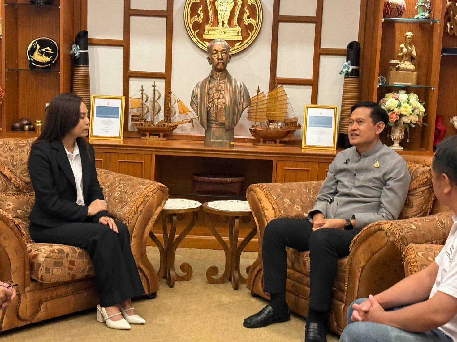 สมาคมสื่อออนไลน์เชียงใหม่ เข้าพบผู้ว่าฯ เชียงใหม่ พร้อมขับเคลื่อนเครือข่ายสื่อออนไลน์ ประชาสัมพันธ์ข่าวสารและส่งเสริมภาพลักษณ์จังหวัด รูปที่ 3