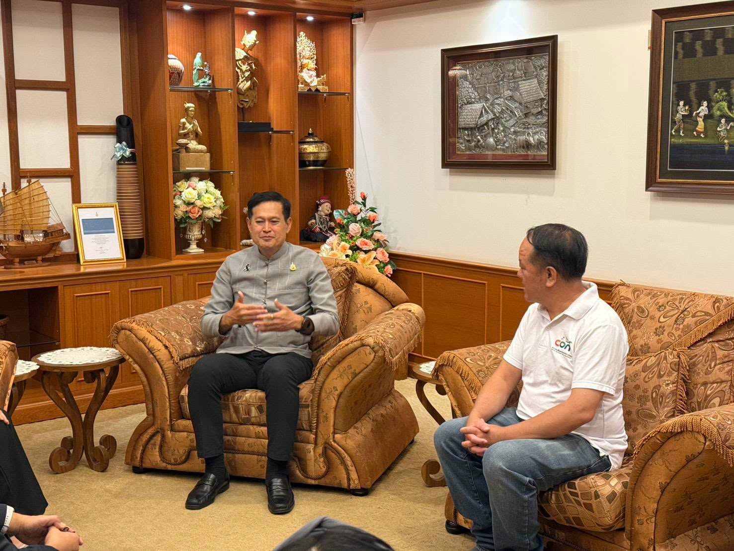 สมาคมสื่อออนไลน์เชียงใหม่ เข้าพบผู้ว่าฯ เชียงใหม่ พร้อมขับเคลื่อนเครือข่ายสื่อออนไลน์ ประชาสัมพันธ์ข่าวสารและส่งเสริมภาพลักษณ์จังหวัด รูปที่ 2